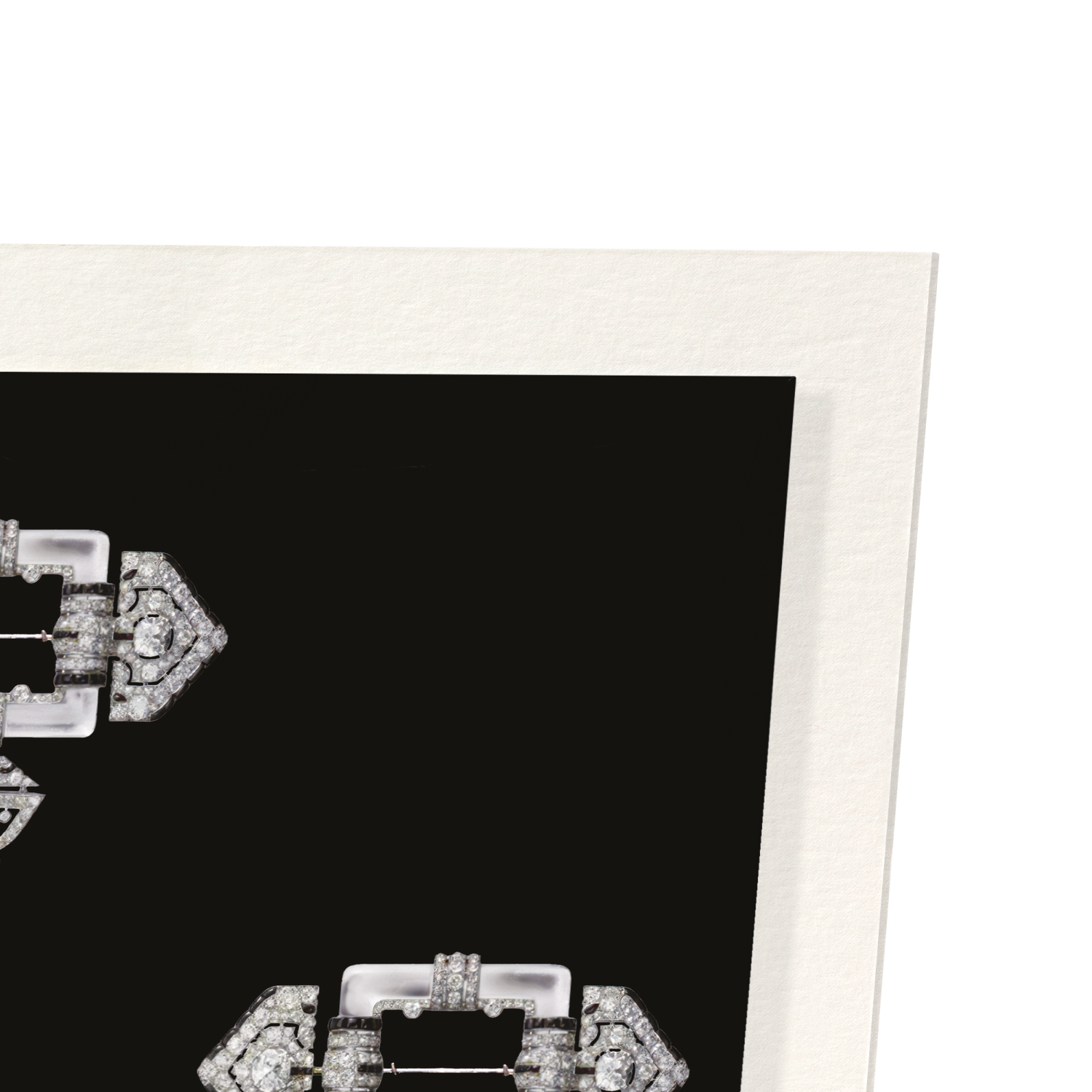 CARTIER BROOCH ON BLACK (1924)